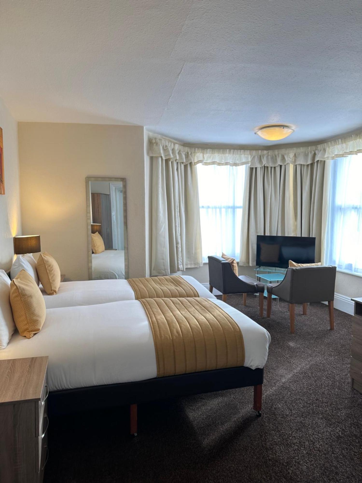 Clifton Hotel Скарборо Экстерьер фото