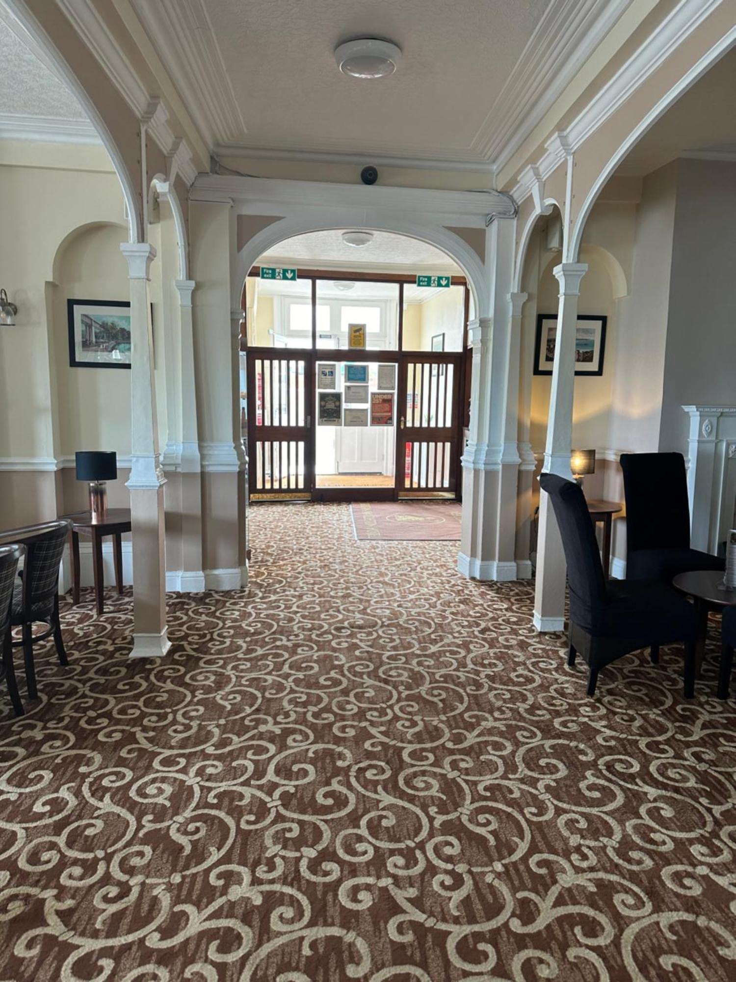 Clifton Hotel Скарборо Экстерьер фото