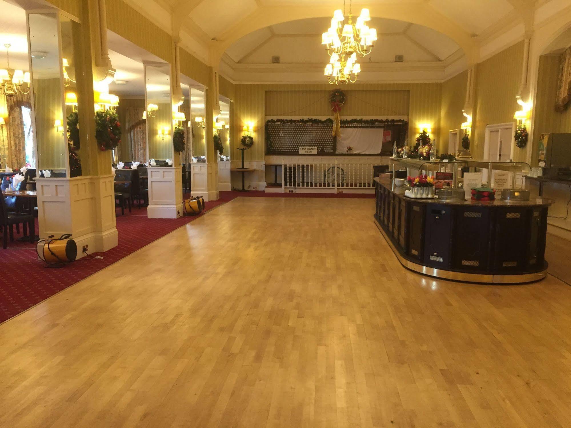 Clifton Hotel Скарборо Экстерьер фото